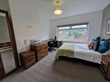 Room in a Shared House, Shirley Avenue, M7