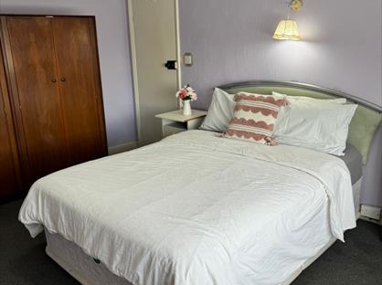 Room in a Shared House, Neeld Crescent, HA9