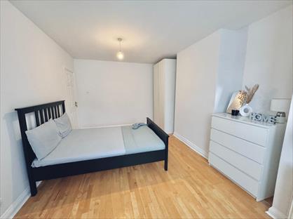 Room in a Shared House, College Road, HA9