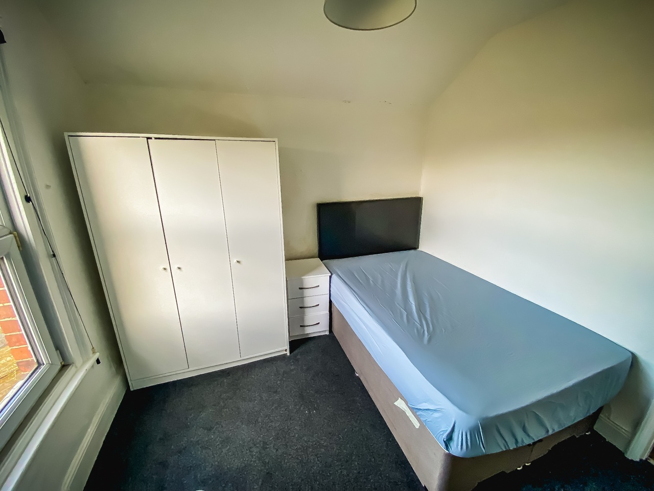 Additional image 2 of Room in a Shared House, London Road, RG1, N1 7GU