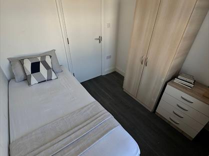 Room in a Shared Flat, Llanover Road, HA9