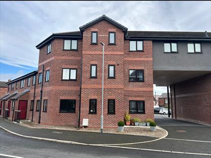 2 Bed Flat, St Helens, WA10