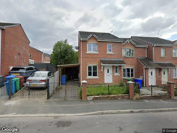3 Bed Semi-Detached House, Silchester Drive, M40