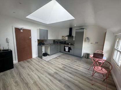 1 Bed Flat, Tettenhall Road, WV3