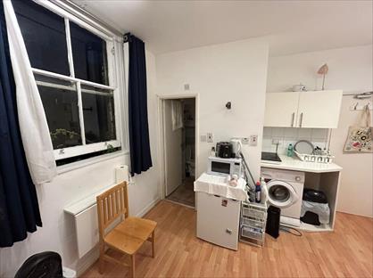 Studio Flat, Pimlico Victoria London, SW1V