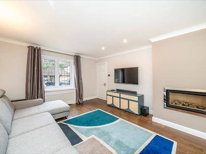 5 Bed Detached House, Highgrove Close, BR7