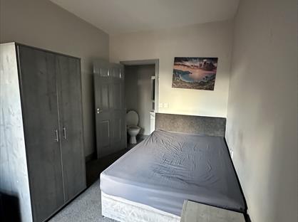 Room in a Shared House, Florence Avenue, DN4