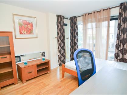 Room in a Shared Flat, St. Davids Square, E14