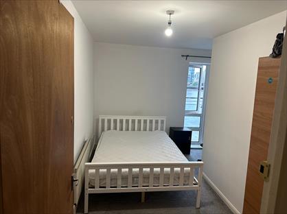 Room in a Shared Flat, St. Davids Square, E14