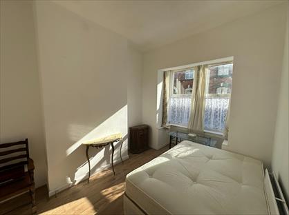 3 Bed Terraced House, Grafton Street, HU5