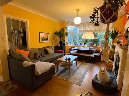 Room in a Shared House, Salmon Street, NW9
