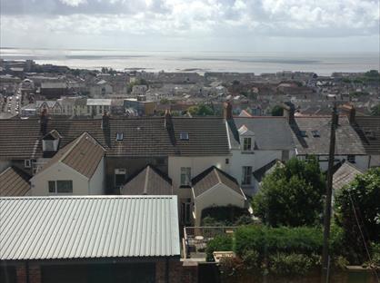6 Bed Terraced House, Montpelier Terrace, SA1