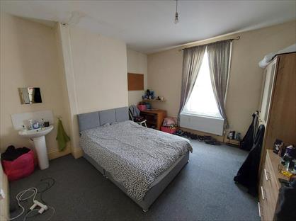 Room in a Shared House, Castle Road, YO11