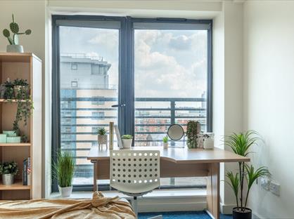 7 Bed Flat, Regent Terrace, S3