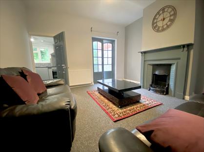 4 Bed Terraced House, Blenheim Road, RG1