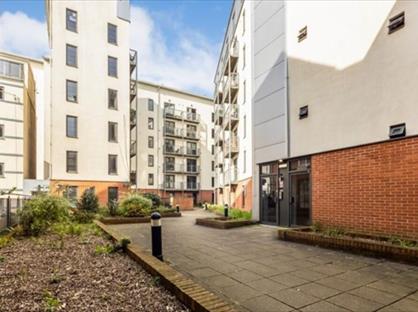 2 Bed Flat, Park West, NG7