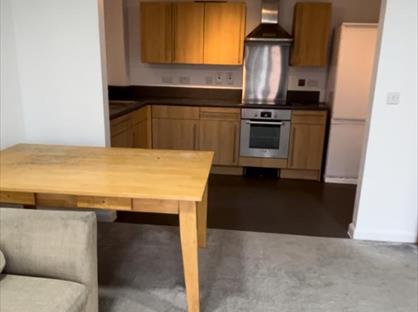 2 Bed Flat, Foundry Court, SL2