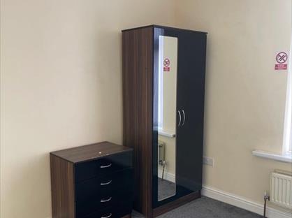 Room in a Shared House, Paley Road, BD4