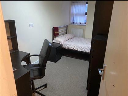Room in a Shared Flat, Leeds, LS3