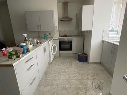 Studio Flat, Roundhay Road, LS8