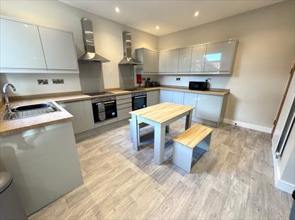 Room in a Shared House, Manchester Street, NG10