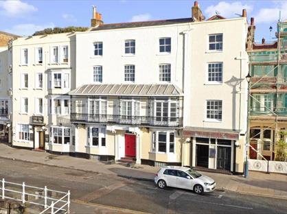 1 Bed Flat, Harbour Parade, CT11