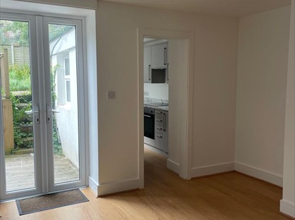 1 Bed Flat, Bouverie Square, CT20