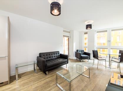 1 Bed Flat, Ossel Court, SE10