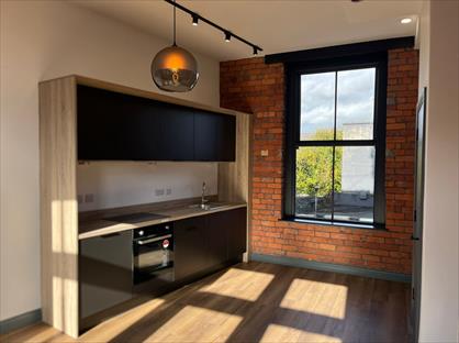 1 Bed Flat, King Street, WN7