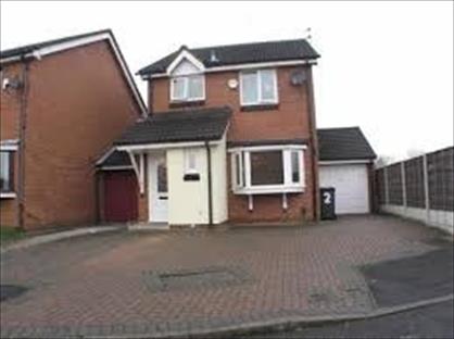 3 Bed Detached House, Bury, BL9