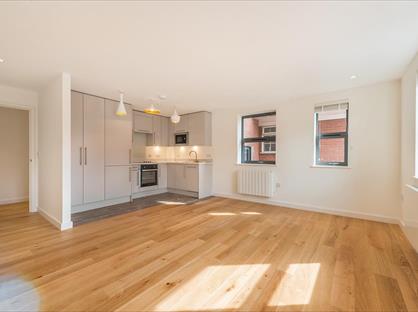 1 Bed Flat, West House, GU27