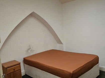 3 Bed Terraced House, Station Road, M30