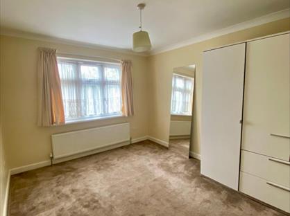 3 Bed Terraced House, Morley Road, RM6