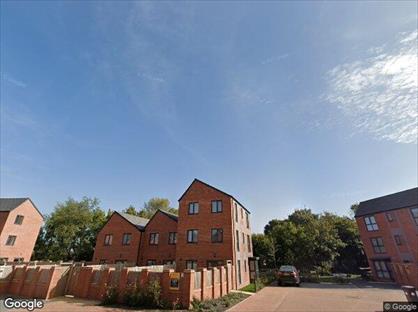 4 Bed Semi-Detached House, Eastwell Walk, LE4