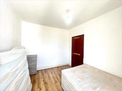 Room in a Shared House, Seventh Avenue, E12