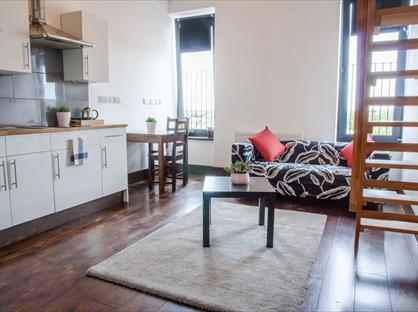 Studio Flat, Hanover House, NW2