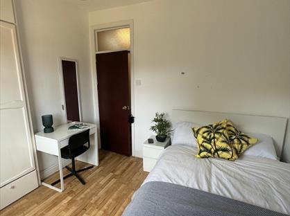 Room in a Shared House, St. Margaret Road, CV1