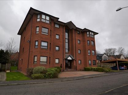 3 Bed Flat, Mote Hill, ML3
