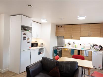 3 Bed Flat, Columbia Lodge, SO16