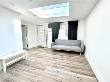 1 Bed Flat, Clitterhouse Crescent, NW2