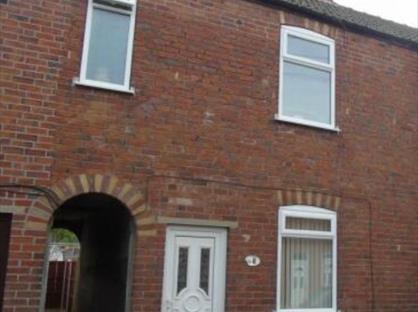 3 Bed Terraced House, New Street, S44
