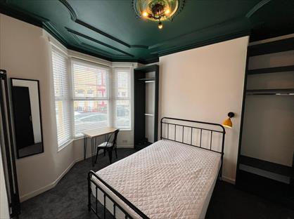 Room in a Shared House, Leopold Road, L7