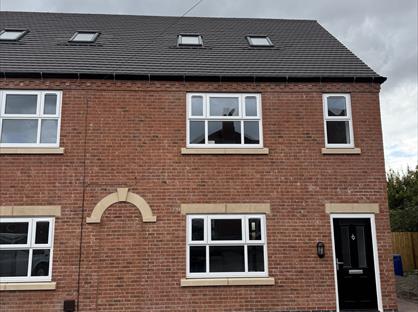 1 Bed Flat, Frederick Street, DE11