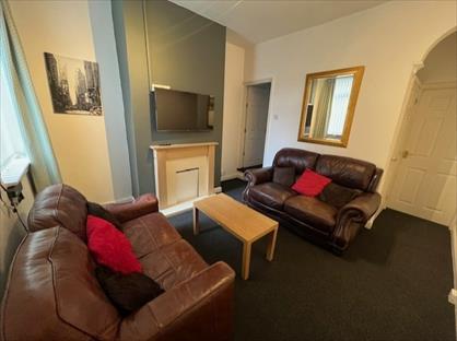 4 Bed Terraced House, Darnley Street, ST4