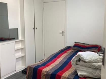 Room in a Shared House, Livingstone Road, CR7