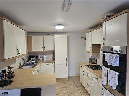Room in a Shared House, Delves Way, PE7