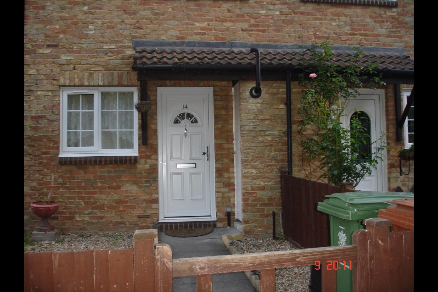 London 2 Bed Terraced House, Thamesmead, SE28 To Rent Now for £
