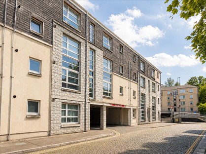 2 Bed Flat, James St, AB11