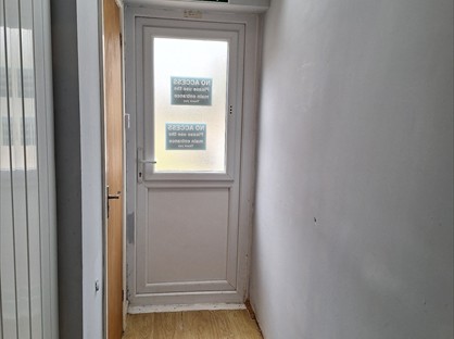 1 Bed Flat, High Road, WV12