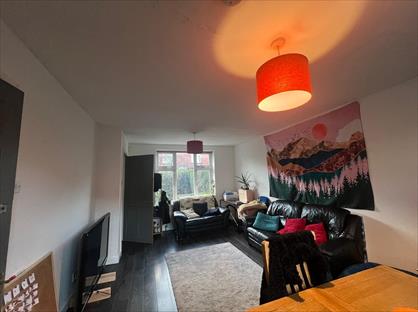 4 Bed Terraced House, Ash Road, LS6